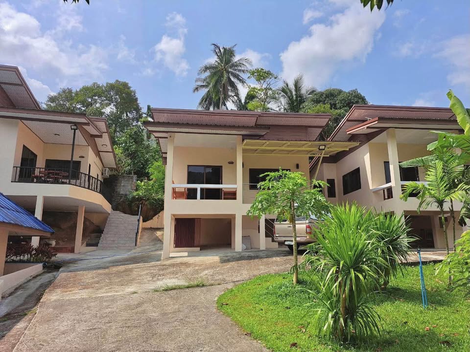 2 Bedroom 1 Bathroom House - House