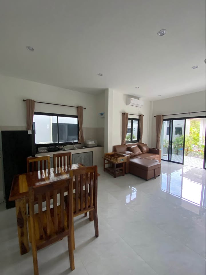 House with 2 Bedrooms and 1 Bathroom