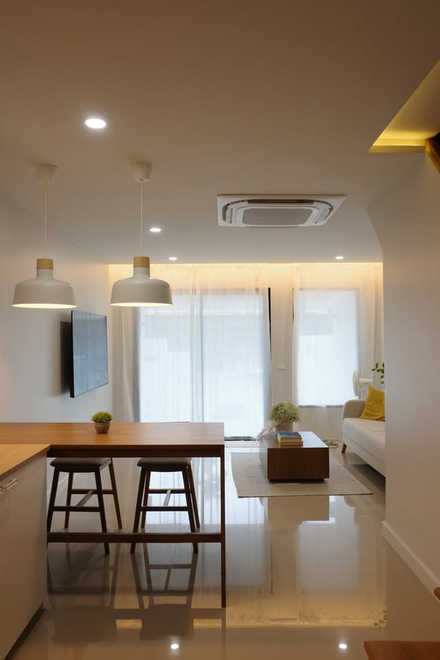 Modern 2-Story Townhouse for Rent