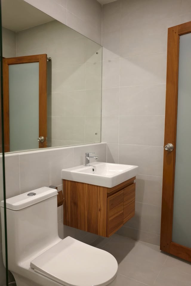 Modern 2-Story Townhouse for Rent