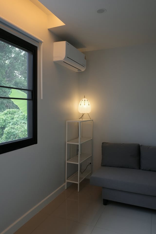 Modern 2-Story Townhouse for Rent