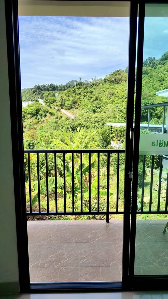 2 Beds 2 Baths - House