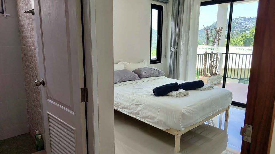 2 Beds 2 Baths - House