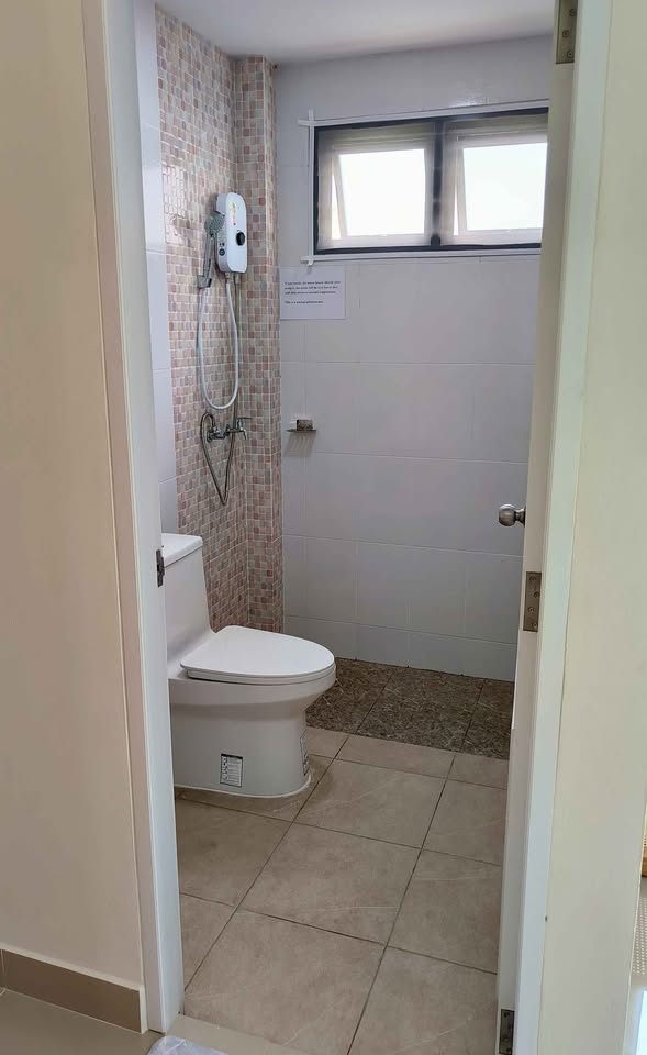 2 Beds 2 Baths - House