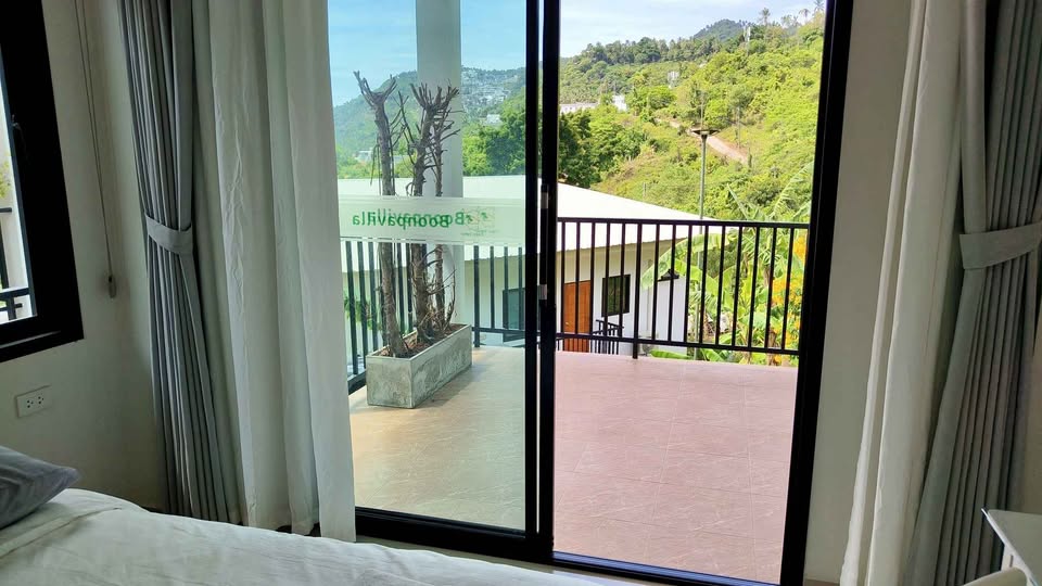 2 Beds 2 Baths - House