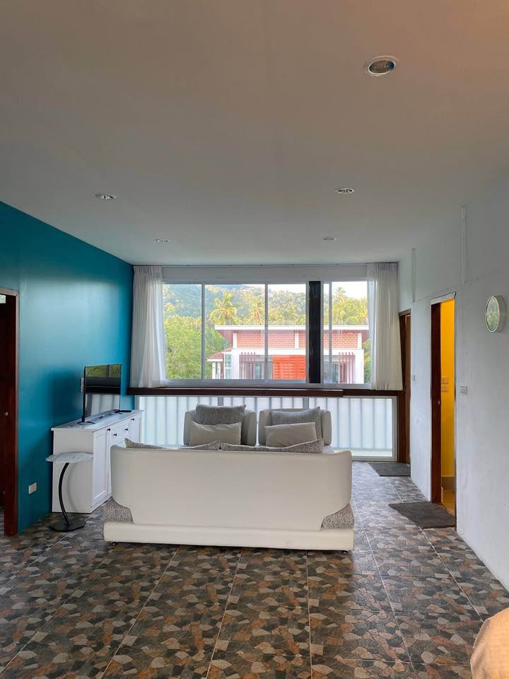 House with 2 bedrooms and 1 bathroom