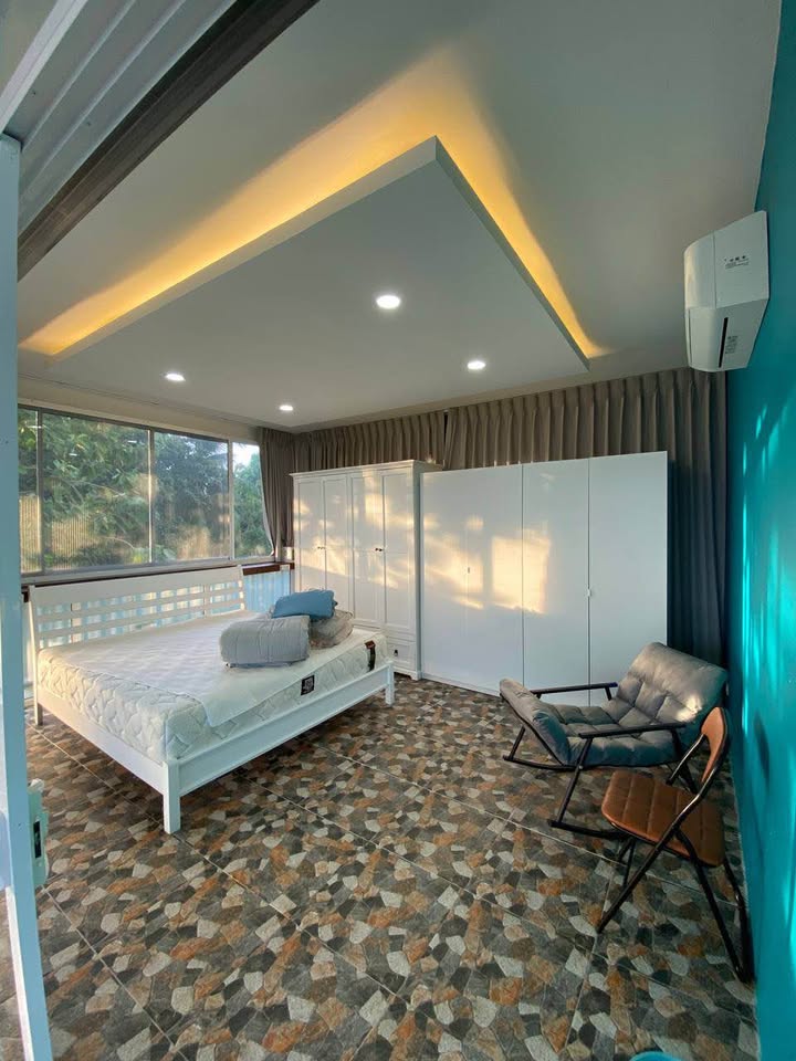 House with 2 bedrooms and 1 bathroom