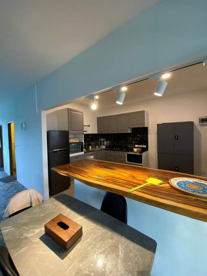 House with 2 bedrooms and 1 bathroom