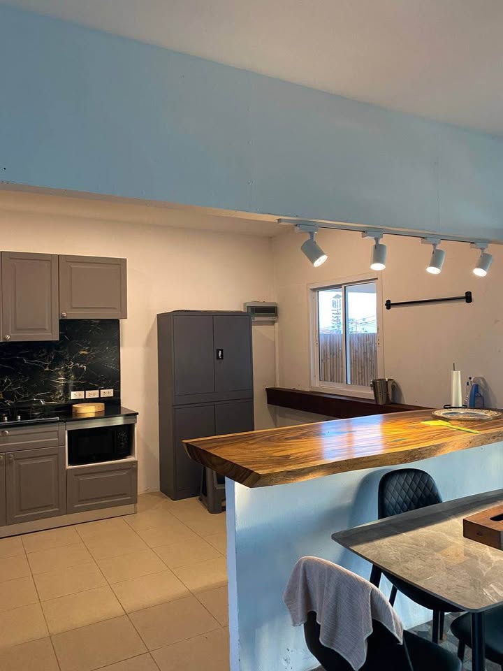 House with 2 bedrooms and 1 bathroom