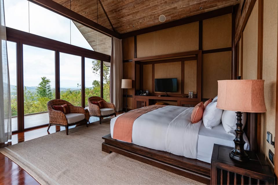 Villa with 6 Bedrooms and 6 Bathrooms