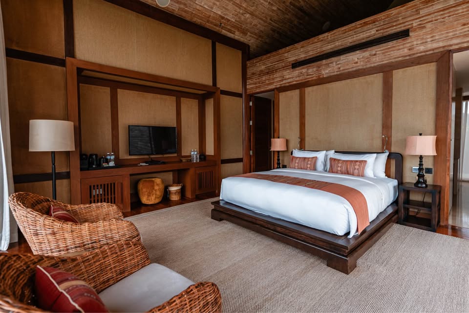 Villa with 6 Bedrooms and 6 Bathrooms