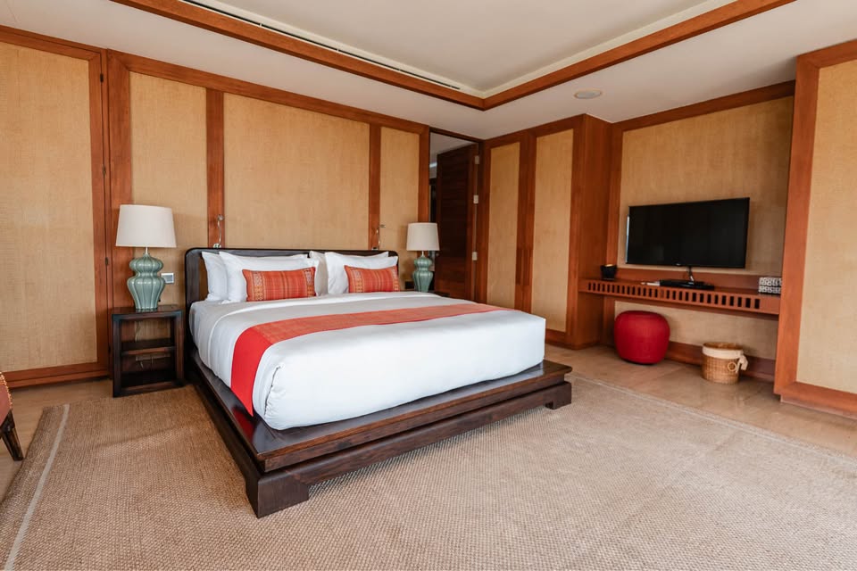 Villa with 6 Bedrooms and 6 Bathrooms