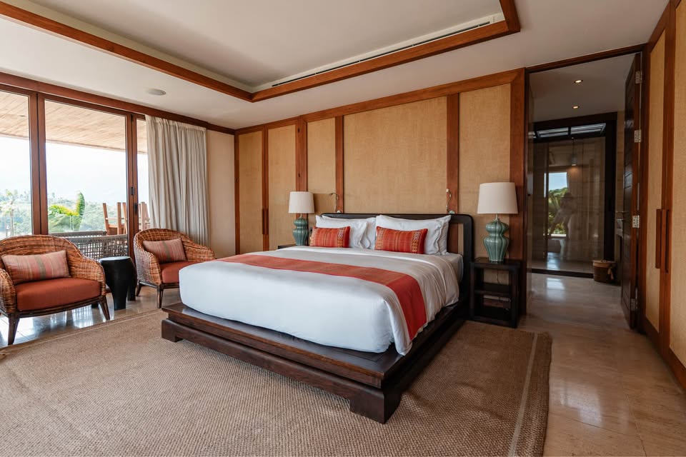 Villa with 6 Bedrooms and 6 Bathrooms