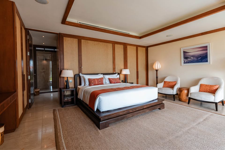 Villa with 6 Bedrooms and 6 Bathrooms