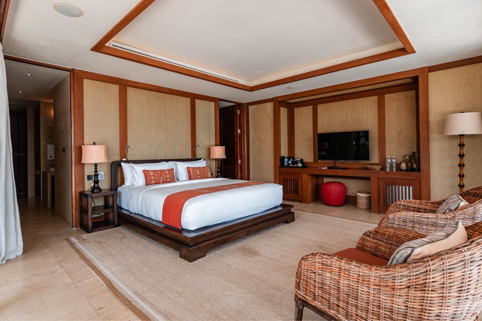 Villa with 6 Bedrooms and 6 Bathrooms