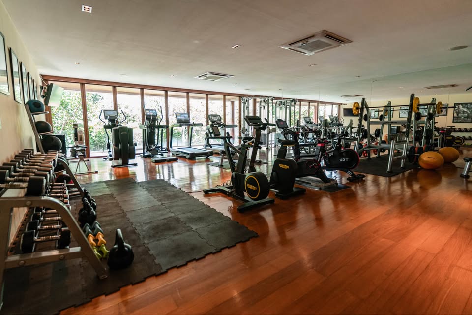 Villa with 6 Bedrooms and 6 Bathrooms