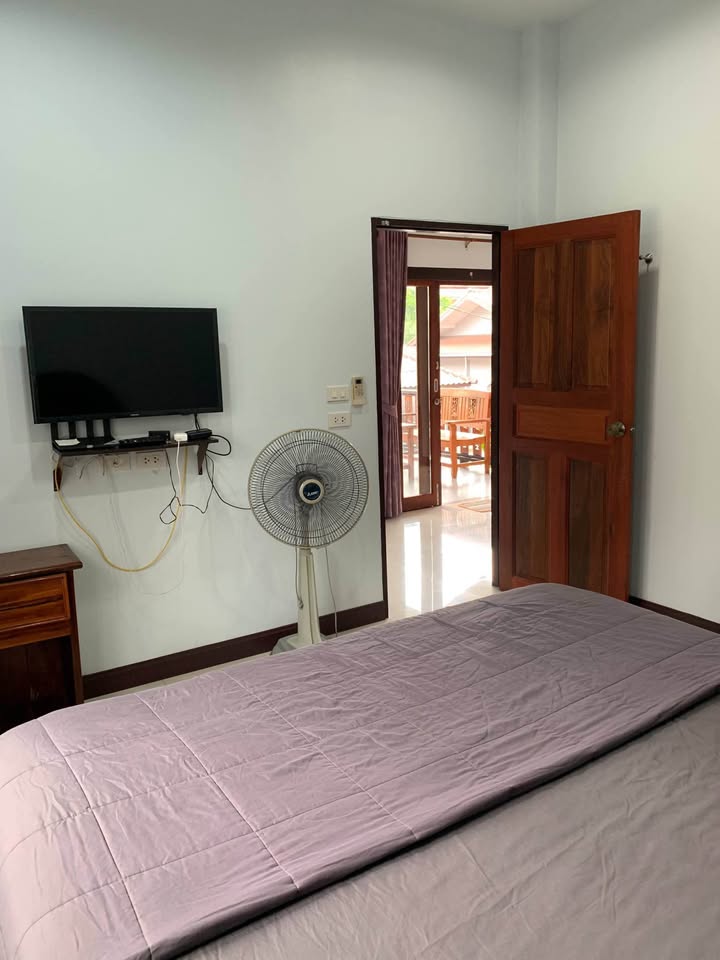 House with 2 Bedrooms and 1 Bathroom