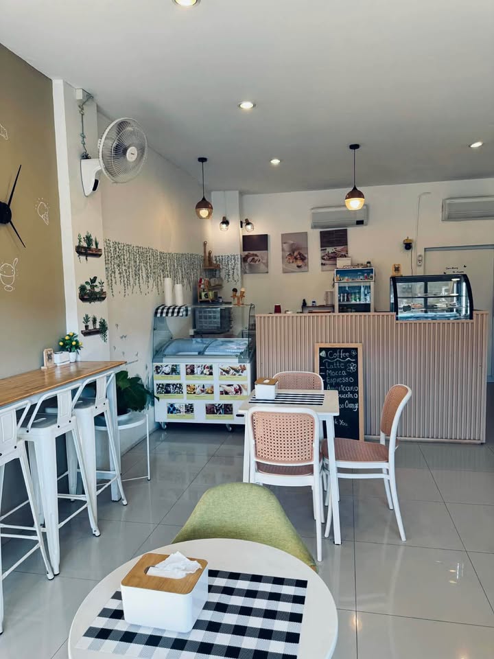 Urgent Shophouse for Lease Takeover (3 Floors) – Ready to Start Business - Commercial for Sale in Bophut, Ko Samui, Surat Thani, Thailand 84320, Koh Samui