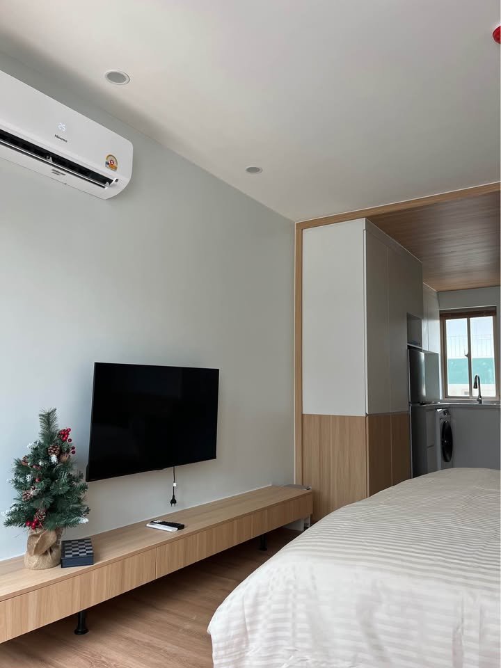 Brand-New studio in excellent location