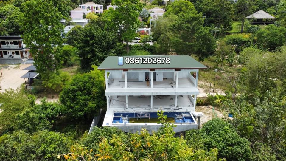 Land for sale with 2 houses on Koh Samui