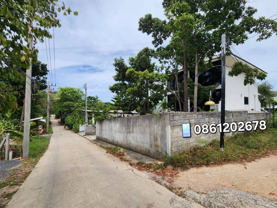 Land for sale with 2 houses on Koh Samui