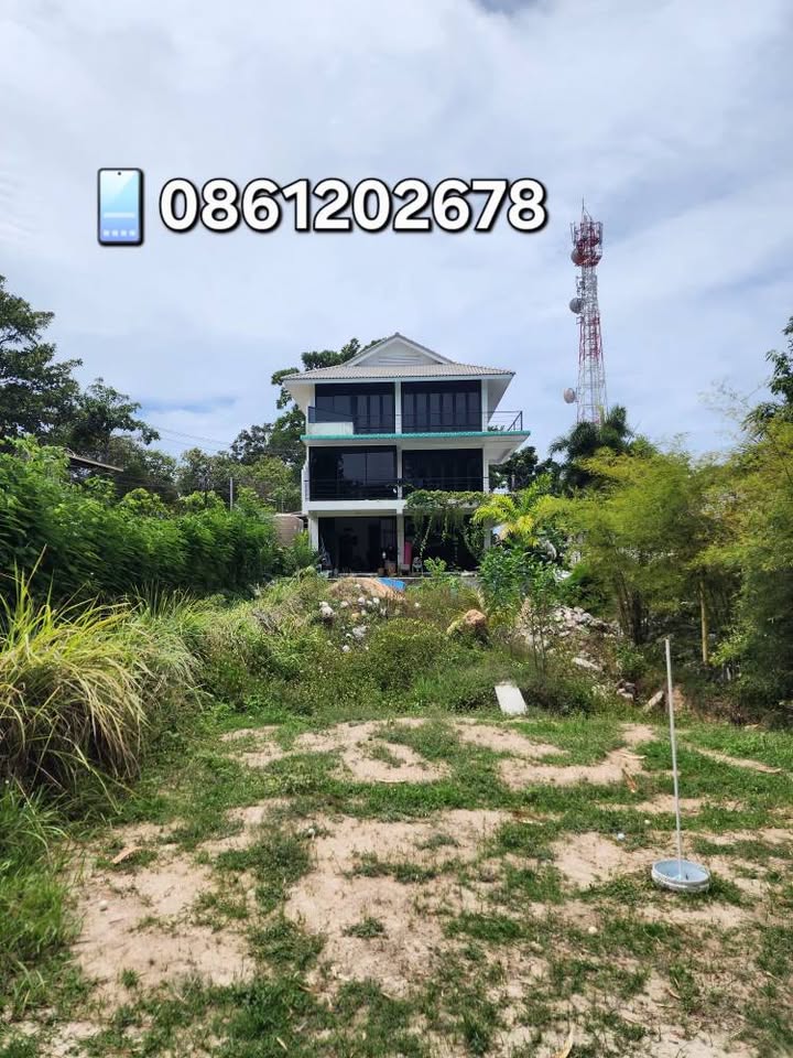 Land for sale with 2 houses on Koh Samui