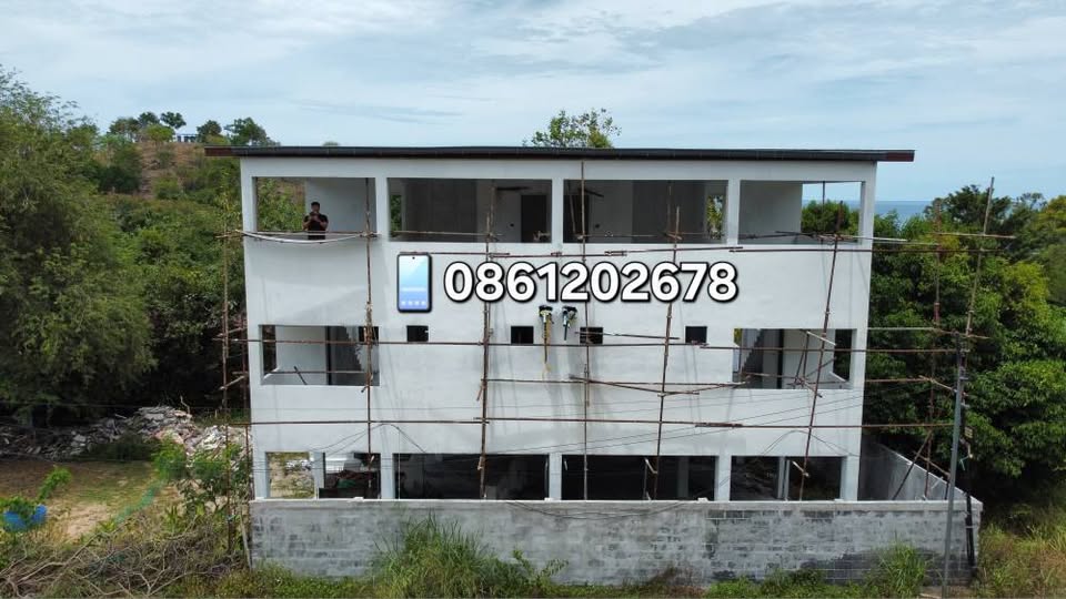 Land for sale with 2 houses on Koh Samui