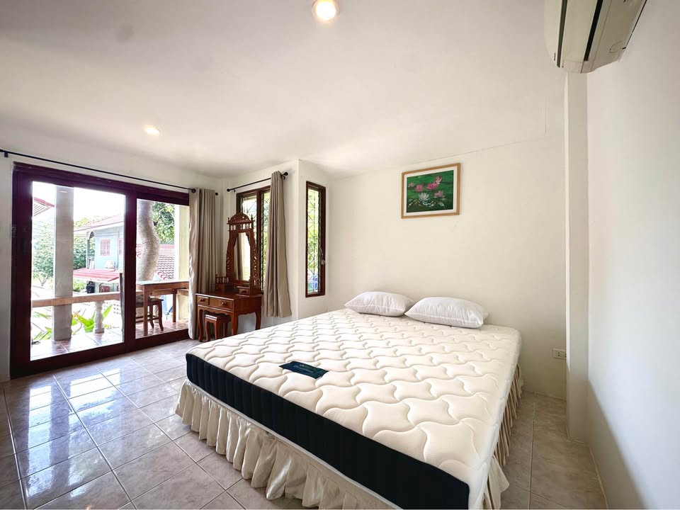 Cozy Studio Bungalow for Rent | Prime Chaweng Location | Walk to Central Mall!