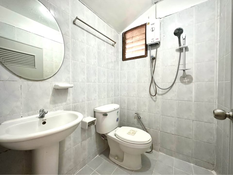 Cozy Studio Bungalow for Rent | Prime Chaweng Location | Walk to Central Mall!
