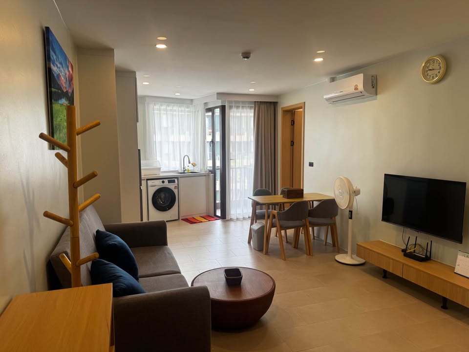 2 Beds 2 Baths - Apartment