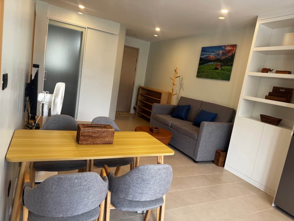 2 Beds 2 Baths - Apartment