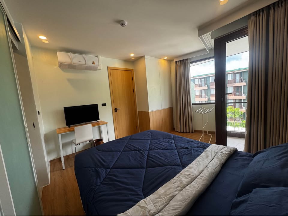 2 Beds 2 Baths - Apartment