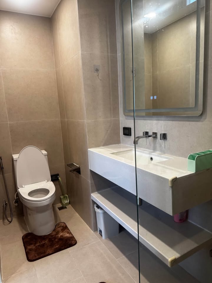 2 Beds 2 Baths - Apartment